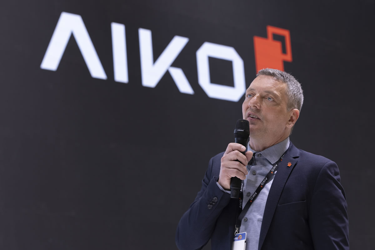aiko-abc-intersolar-europe-2025-06 PP电子官方网站携“黑科技”新品亮相Intersolar展